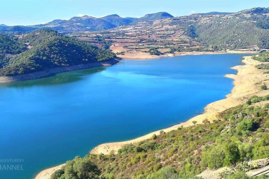 Ferula Romantica Mansarda Tra Fiumi E Montagne Sardegna Seùlo Eksteriør billede